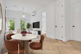 313 E 17th St, Unit 2F in New York, NY - Building Photo - Building Photo