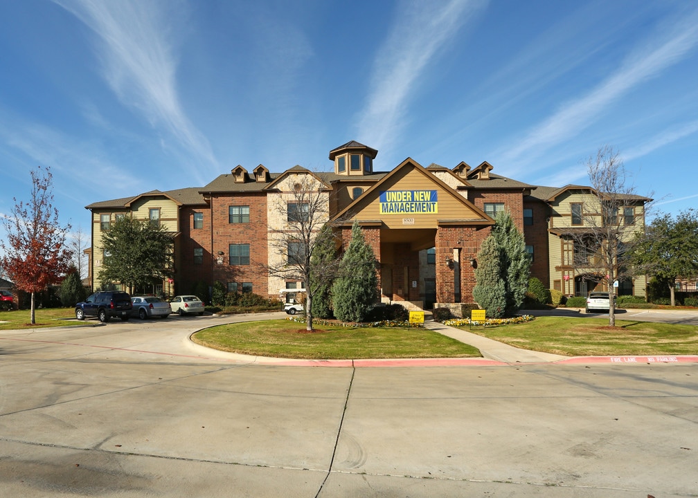 Hometowne at Matador Ranch in Fort Worth, TX - Building Photo