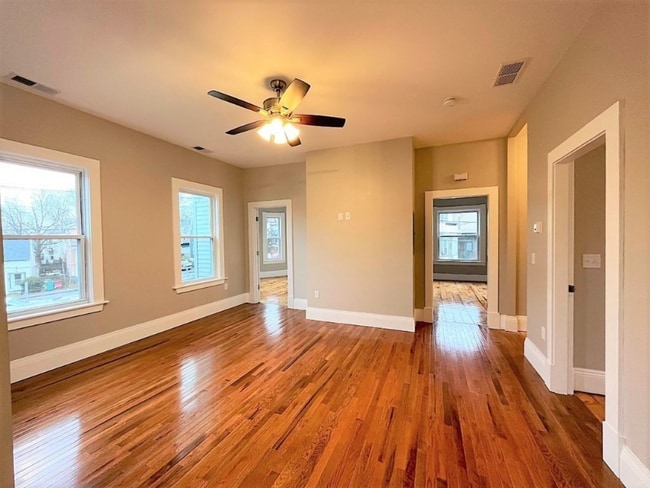 7 Harrison St in Lowell, MA - Building Photo - Building Photo