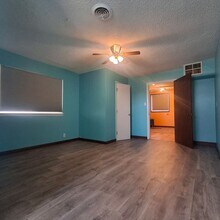 212 W San Vicente St in Silver City, NM - Building Photo - Building Photo