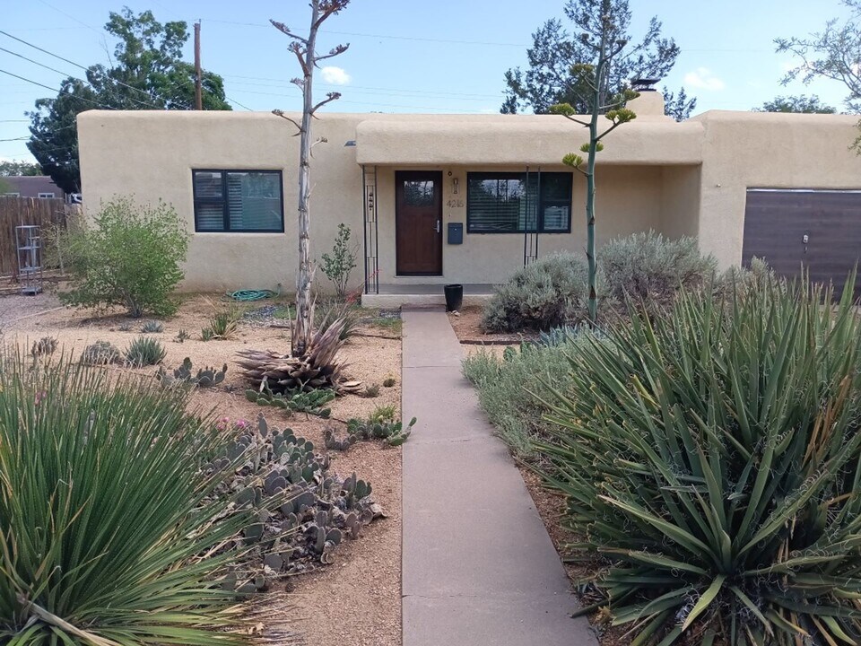 4216 Roma Ave NE in Albuquerque, NM - Building Photo