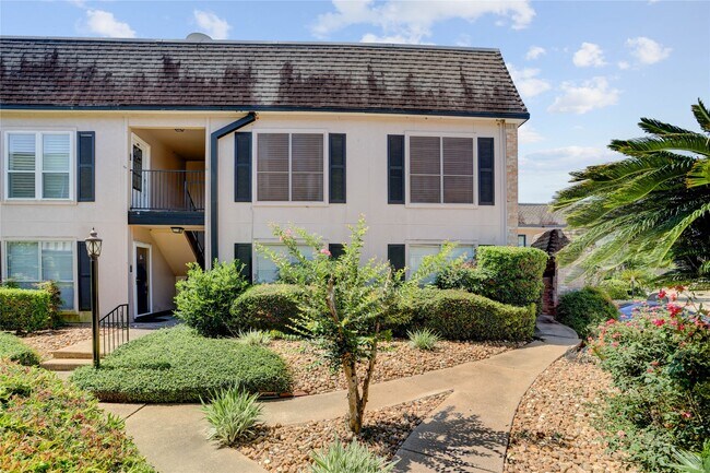 1807 Stoney Brook Dr