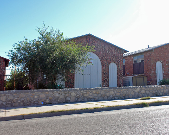 3610 Johnson Ave in El Paso, TX - Foto de edificio - Building Photo