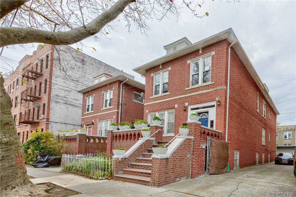1027 Willmohr St in Brooklyn, NY - Building Photo