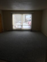 4619 5th Ave S, Unit 4 Plex in Great Falls, MT - Foto de edificio - Building Photo