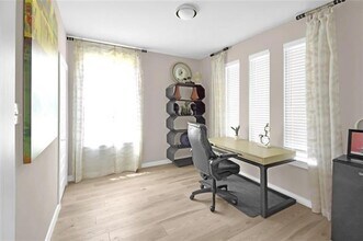 1901 Crestwood Ln in Celina, TX - Foto de edificio - Building Photo