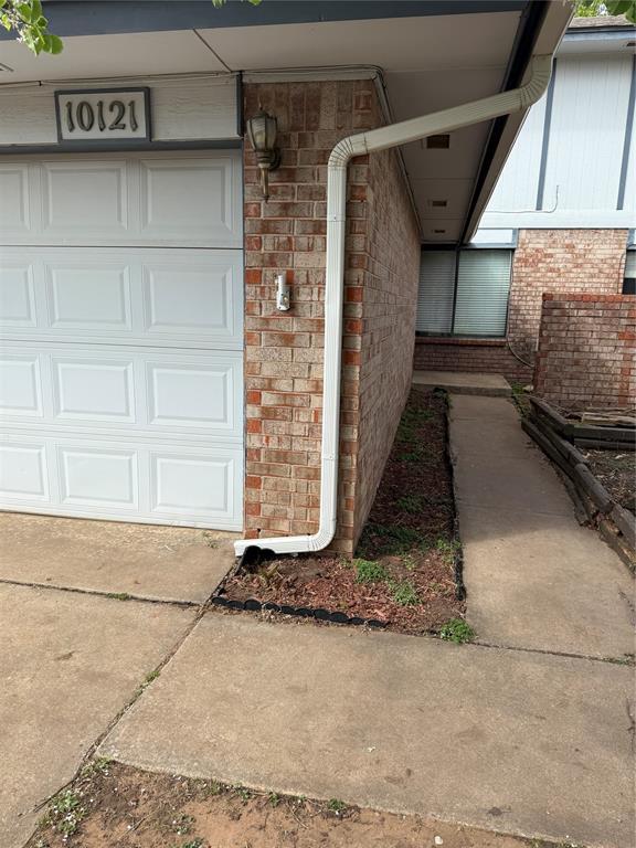 property at 10121 Birkenhead Ct