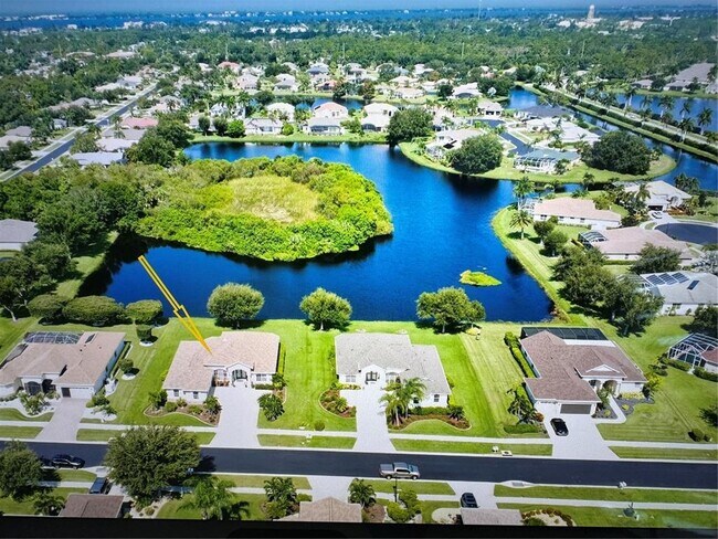 887 Clear Lake Dr in Englewood, FL - Building Photo - Building Photo