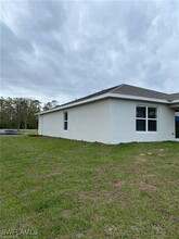 2213 NE 33rd St in Cape Coral, FL - Building Photo - Building Photo