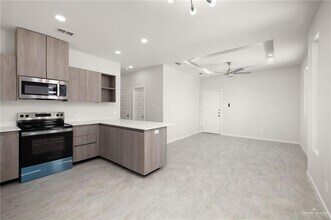 12 N Alexandrite Ave in Edinburg, TX - Building Photo - Building Photo
