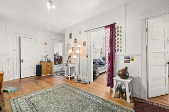 427 Medford St in Somerville, MA - Building Photo - Building Photo