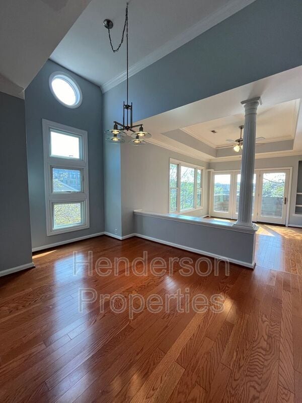 1109 E Morehead St in Charlotte, NC - Building Photo - Building Photo