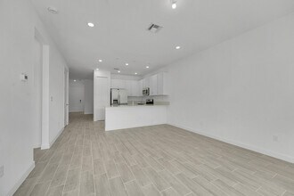 6429 Seabright Ter in Fort Pierce, FL - Building Photo - Building Photo