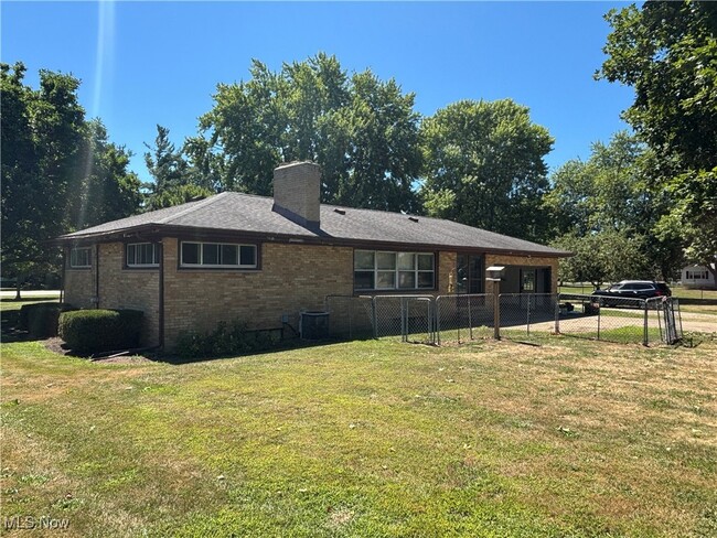 4307 Manchester Rd in Perry, OH - Building Photo - Building Photo