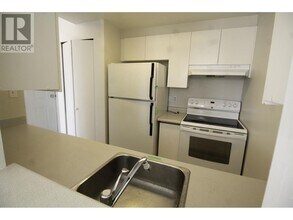 811-1811 Helmcken St in Vancouver, BC - Building Photo - Building Photo