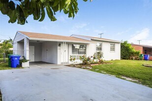 1408 SW 47th Ave in Fort Lauderdale, FL - Building Photo