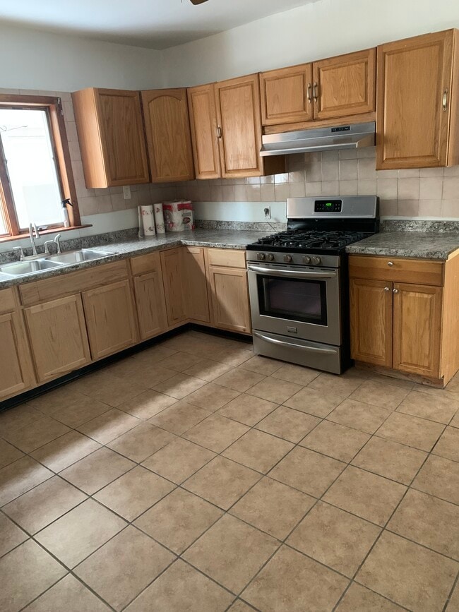 39 Mount Vernon Ave, Unit Lower in Buffalo, NY - Building Photo - Building Photo