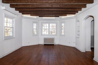 20 Bonnett Ave in Larchmont, NY - Building Photo - Building Photo