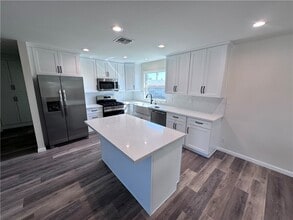2020 Whitewater Dr in Bullhead City, AZ - Building Photo - Building Photo