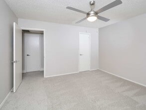 Stoney Ridge Apartments in Austin, TX - Building Photo - Building Photo