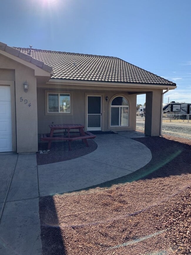 property at 594 N Ironwood Ave