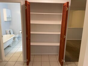 91 Fairlawn Dr, Unit 1 in Berkeley, CA - Building Photo - Building Photo