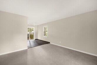1 Pennoak Ct in Greensboro, NC - Building Photo - Building Photo