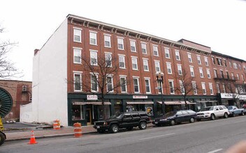 191-203 Essex St in Lawrence, MA - Building Photo - Building Photo