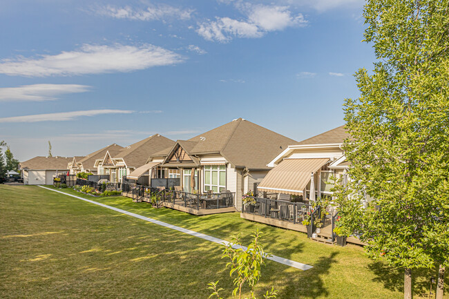 The Vistas I at Lakeland Ridge in Sherwood Park, AB - Building Photo - Building Photo