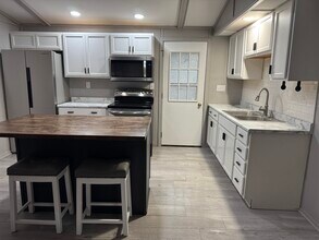 508 E Emmons St, Unit 508 E Emmons St in Robinson, IL - Foto de edificio - Building Photo