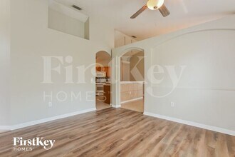 2862 Doe Run Trail in Orange City, FL - Building Photo - Building Photo
