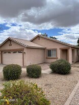 2877 E Terrace Ave in Gilbert, AZ - Building Photo