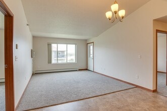 Urban View Apartments in Fargo, ND - Foto de edificio - Building Photo