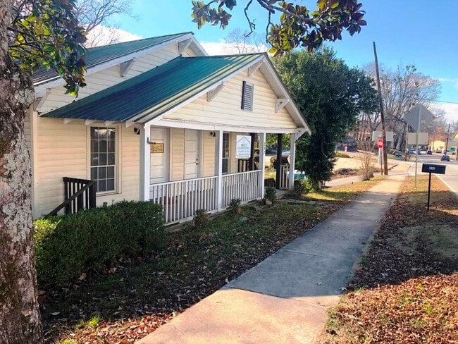 232 E Main St in Dahlonega, GA - Building Photo - Building Photo