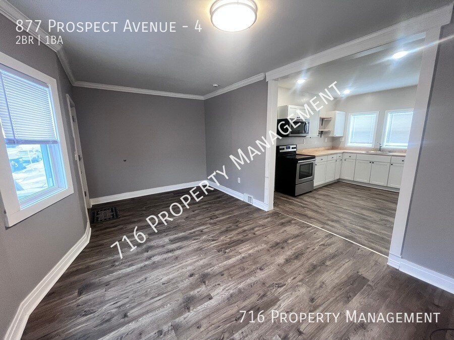 877 Prospect Ave in Buffalo, NY - Building Photo