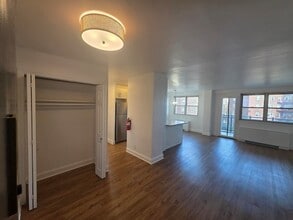 7100 JFK Blvd E in Guttenberg, NJ - Foto de edificio - Building Photo