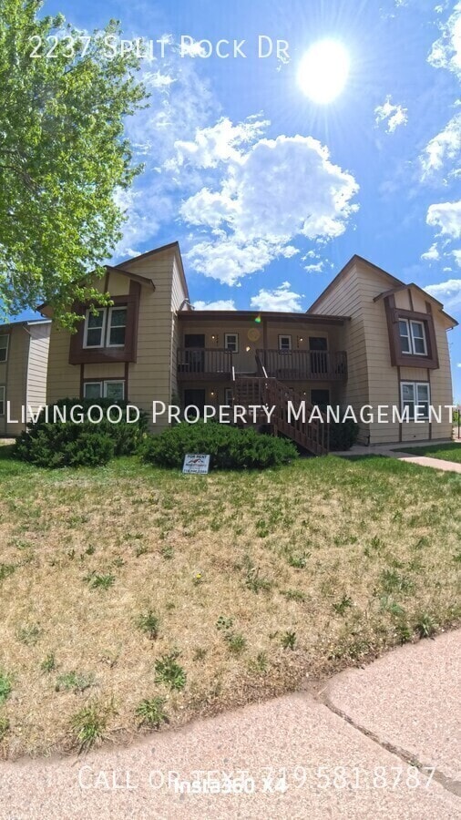 property at 2237 Split Rock Dr
