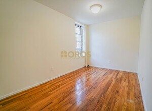 174 Avenue B in New York, NY - Building Photo - Building Photo