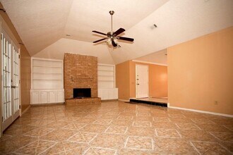 6318 Crakston St in Houston, TX - Building Photo - Building Photo