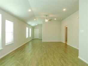 14017 Earlham St in Pilot Point, TX - Building Photo - Building Photo