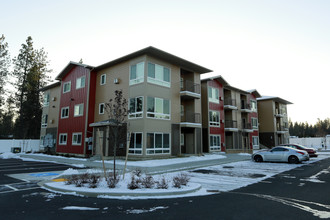 Wandermere Glen Apartments in Spokane, WA - Foto de edificio - Building Photo