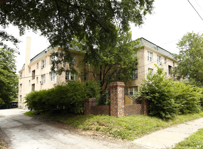 Oak Terrace in Memphis, TN - Building Photo - Building Photo