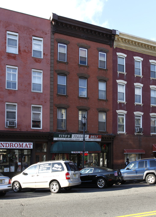 806 Washington St in Hoboken, NJ - Building Photo