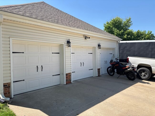 12052 Jackson Rd in Omaha, NE - Building Photo - Building Photo