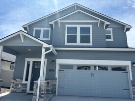 3327 S Cabin Creek Way in Meridian, ID - Building Photo