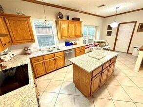 4415 Voss Hills Pl in Dallas, TX - Foto de edificio - Building Photo