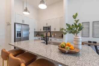 Valleydale Apartments in Salem, VA - Foto de edificio - Building Photo