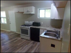 3 N Meadowcliff Cir in Little Rock, AR - Building Photo - Building Photo