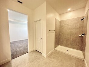 8808 Cascade Price Cir in North Fort Myers, FL - Building Photo - Building Photo