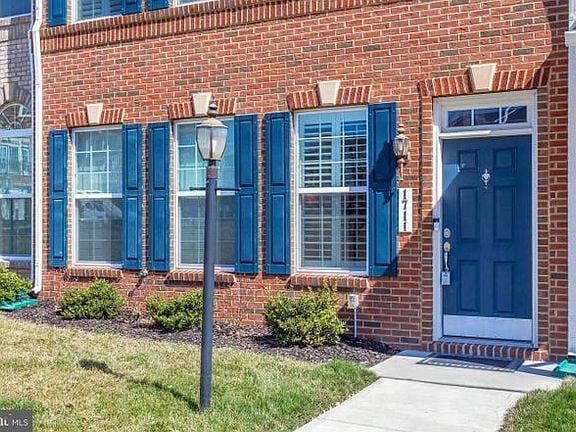 1711 Taymount Terrace NE in Leesburg, VA - Building Photo - Building Photo